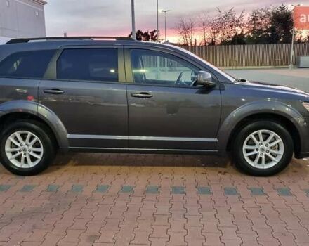 Серый Додж Джорни, объемом двигателя 2.4 л и пробегом 176 тыс. км за 11800 $, фото 5 на Automoto.ua