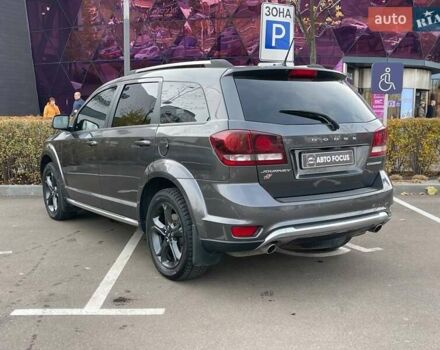 Серый Додж Джорни, объемом двигателя 3.61 л и пробегом 98 тыс. км за 17990 $, фото 4 на Automoto.ua