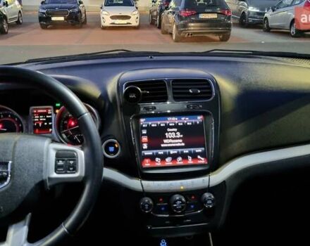 Серый Додж Джорни, объемом двигателя 2.4 л и пробегом 176 тыс. км за 11800 $, фото 10 на Automoto.ua