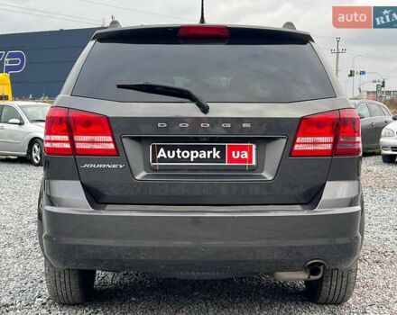 Сірий Додж Джорні, об'ємом двигуна 2.4 л та пробігом 58 тис. км за 13390 $, фото 7 на Automoto.ua