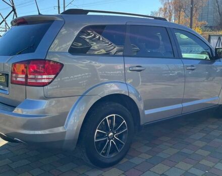 Серый Додж Джорни, объемом двигателя 2.4 л и пробегом 123 тыс. км за 13150 $, фото 6 на Automoto.ua