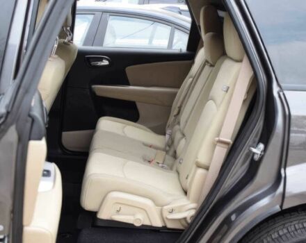 Сірий Додж Джорні, об'ємом двигуна 2.4 л та пробігом 33 тис. км за 11500 $, фото 7 на Automoto.ua