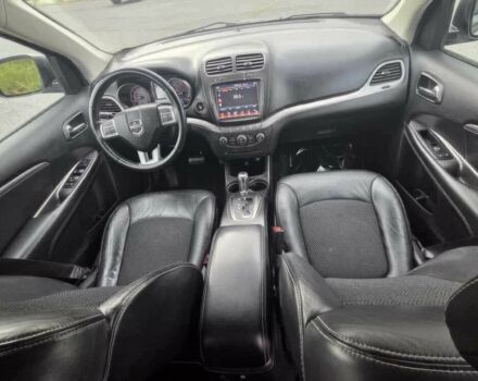 Серый Додж Джорни, объемом двигателя 3.6 л и пробегом 35 тыс. км за 3600 $, фото 10 на Automoto.ua