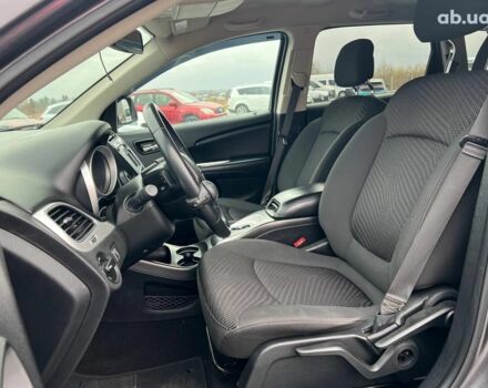 Серый Додж Джорни, объемом двигателя 2.4 л и пробегом 58 тыс. км за 13490 $, фото 17 на Automoto.ua