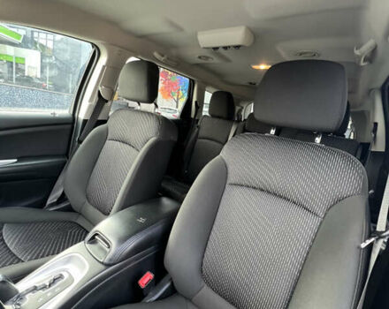 Серый Додж Джорни, объемом двигателя 3.6 л и пробегом 125 тыс. км за 13500 $, фото 24 на Automoto.ua