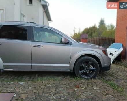 Серый Додж Джорни, объемом двигателя 3.6 л и пробегом 163 тыс. км за 14389 $, фото 3 на Automoto.ua