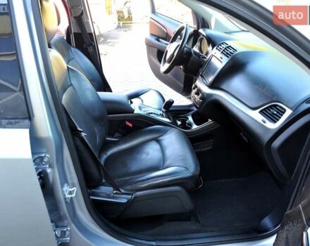 Серый Додж Джорни, объемом двигателя 3.6 л и пробегом 184 тыс. км за 12500 $, фото 25 на Automoto.ua