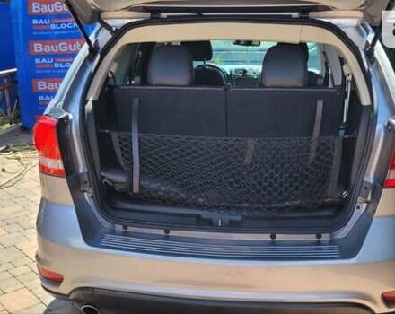 Серый Додж Джорни, объемом двигателя 3.6 л и пробегом 107 тыс. км за 14450 $, фото 12 на Automoto.ua