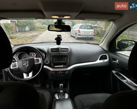 Серый Додж Джорни, объемом двигателя 2.36 л и пробегом 84 тыс. км за 12800 $, фото 14 на Automoto.ua
