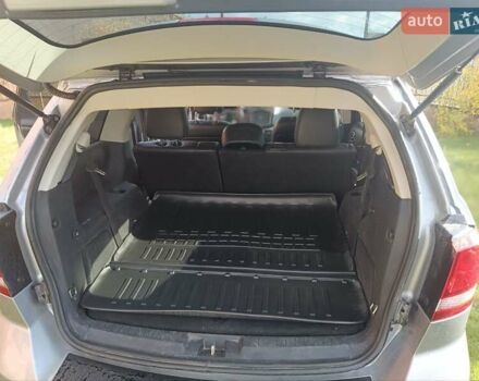 Серый Додж Джорни, объемом двигателя 3.6 л и пробегом 163 тыс. км за 13888 $, фото 11 на Automoto.ua