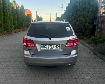 Сірий Додж Джорні, об'ємом двигуна 2.4 л та пробігом 101 тис. км за 13000 $, фото 6 на Automoto.ua