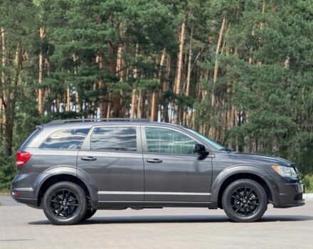 Сірий Додж Джорні, об'ємом двигуна 2.4 л та пробігом 67 тис. км за 12950 $, фото 4 на Automoto.ua