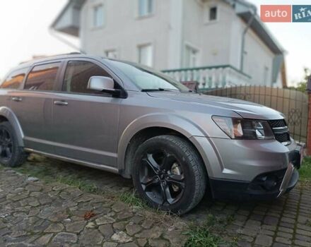 Серый Додж Джорни, объемом двигателя 3.6 л и пробегом 163 тыс. км за 14389 $, фото 2 на Automoto.ua