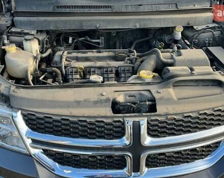 Серый Додж Джорни, объемом двигателя 2.36 л и пробегом 205 тыс. км за 11200 $, фото 10 на Automoto.ua