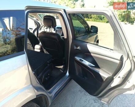 Серый Додж Джорни, объемом двигателя 3.6 л и пробегом 105 тыс. км за 15500 $, фото 25 на Automoto.ua