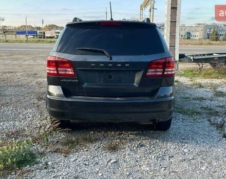 Серый Додж Джорни, объемом двигателя 2.36 л и пробегом 205 тыс. км за 11200 $, фото 6 на Automoto.ua