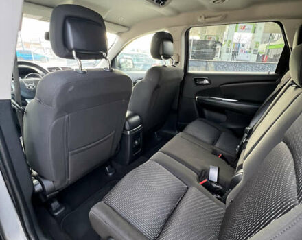 Серый Додж Джорни, объемом двигателя 3.6 л и пробегом 125 тыс. км за 13500 $, фото 21 на Automoto.ua