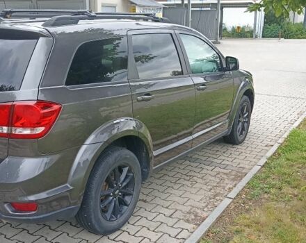 Серый Додж Джорни, объемом двигателя 2.4 л и пробегом 147 тыс. км за 13500 $, фото 2 на Automoto.ua