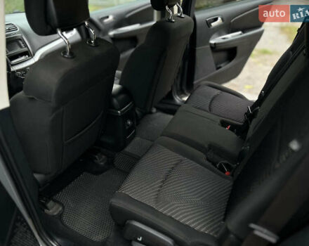 Серый Додж Джорни, объемом двигателя 2.36 л и пробегом 84 тыс. км за 12800 $, фото 21 на Automoto.ua