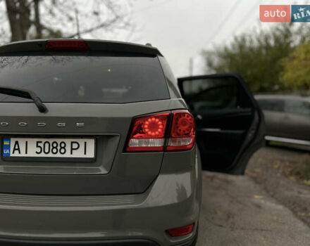 Серый Додж Джорни, объемом двигателя 2.36 л и пробегом 84 тыс. км за 12800 $, фото 8 на Automoto.ua