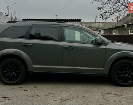 Серый Додж Джорни, объемом двигателя 2.36 л и пробегом 84 тыс. км за 12800 $, фото 5 на Automoto.ua