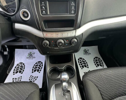 Серый Додж Джорни, объемом двигателя 3.6 л и пробегом 125 тыс. км за 13500 $, фото 29 на Automoto.ua