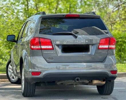 Серый Додж Джорни, объемом двигателя 2.4 л и пробегом 142 тыс. км за 12500 $, фото 2 на Automoto.ua