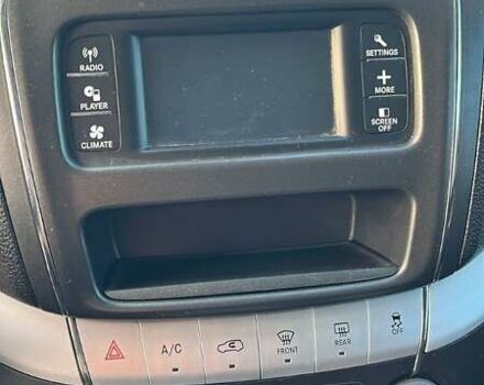 Серый Додж Джорни, объемом двигателя 2.36 л и пробегом 205 тыс. км за 11200 $, фото 8 на Automoto.ua