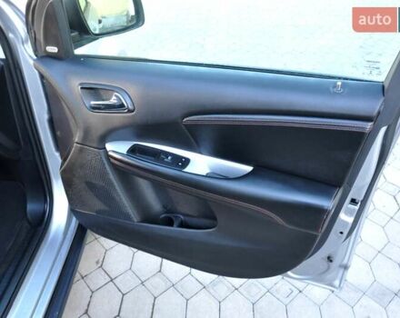 Серый Додж Джорни, объемом двигателя 3.6 л и пробегом 184 тыс. км за 12500 $, фото 26 на Automoto.ua