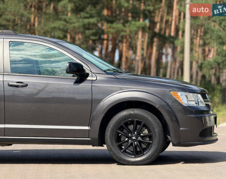 Сірий Додж Джорні, об'ємом двигуна 2.36 л та пробігом 67 тис. км за 11490 $, фото 8 на Automoto.ua