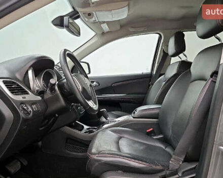 Сірий Додж Джорні, об'ємом двигуна 0 л та пробігом 68 тис. км за 1800 $, фото 10 на Automoto.ua