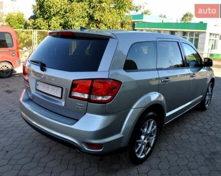 Серый Додж Джорни, объемом двигателя 3.6 л и пробегом 184 тыс. км за 12500 $, фото 6 на Automoto.ua