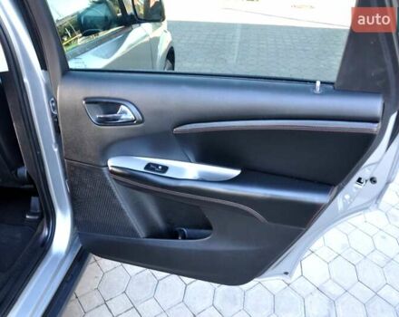 Серый Додж Джорни, объемом двигателя 3.6 л и пробегом 184 тыс. км за 12500 $, фото 24 на Automoto.ua