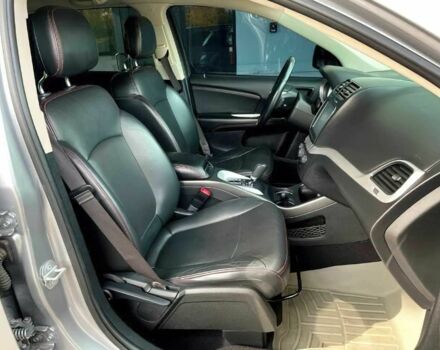 Серый Додж Джорни, объемом двигателя 3.6 л и пробегом 30 тыс. км за 4100 $, фото 10 на Automoto.ua