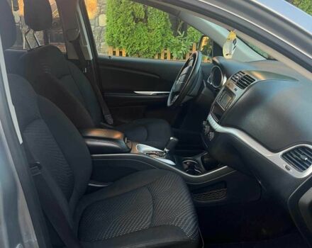 Сірий Додж Джорні, об'ємом двигуна 2.4 л та пробігом 101 тис. км за 13000 $, фото 11 на Automoto.ua
