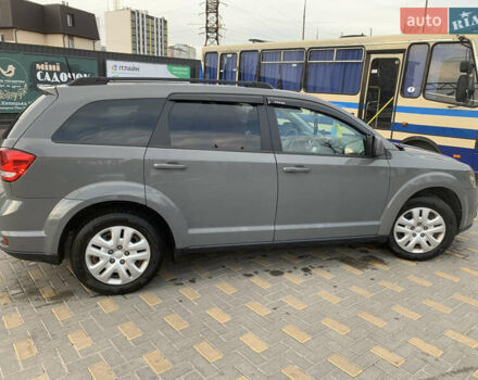 Сірий Додж Джорні, об'ємом двигуна 2.36 л та пробігом 120 тис. км за 15000 $, фото 7 на Automoto.ua