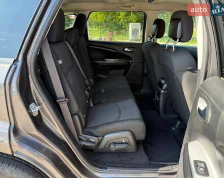 Сірий Додж Джорні, об'ємом двигуна 2.36 л та пробігом 67 тис. км за 11490 $, фото 31 на Automoto.ua