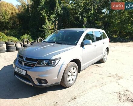 Серый Додж Джорни, объемом двигателя 3.6 л и пробегом 105 тыс. км за 15500 $, фото 1 на Automoto.ua