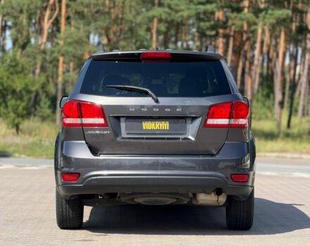Сірий Додж Джорні, об'ємом двигуна 2.4 л та пробігом 67 тис. км за 12950 $, фото 7 на Automoto.ua