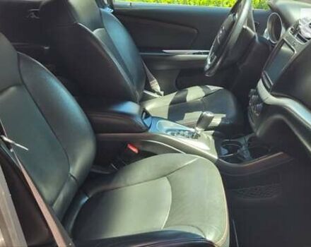 Серый Додж Джорни, объемом двигателя 3.6 л и пробегом 107 тыс. км за 14450 $, фото 16 на Automoto.ua