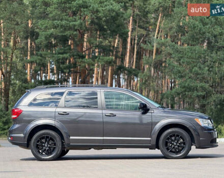 Сірий Додж Джорні, об'ємом двигуна 2.36 л та пробігом 67 тис. км за 11490 $, фото 7 на Automoto.ua
