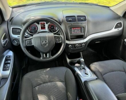 Серый Додж Джорни, объемом двигателя 2.4 л и пробегом 142 тыс. км за 12500 $, фото 7 на Automoto.ua