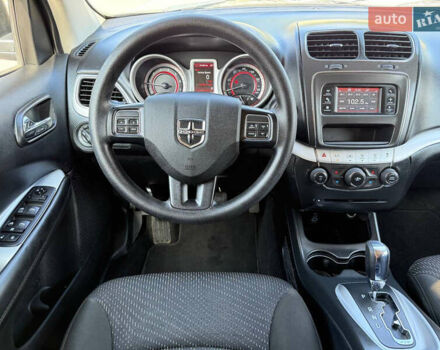 Сірий Додж Джорні, об'ємом двигуна 2.36 л та пробігом 67 тис. км за 11490 $, фото 20 на Automoto.ua