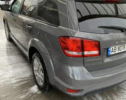 Сірий Додж Джорні, об'ємом двигуна 2.36 л та пробігом 120 тис. км за 15000 $, фото 3 на Automoto.ua