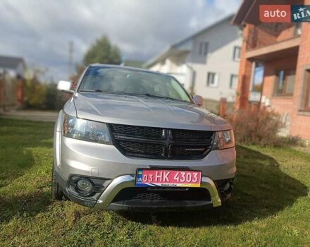 Серый Додж Джорни, объемом двигателя 3.6 л и пробегом 163 тыс. км за 13888 $, фото 4 на Automoto.ua
