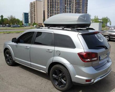 Серый Додж Джорни, объемом двигателя 2.4 л и пробегом 94 тыс. км за 15200 $, фото 4 на Automoto.ua