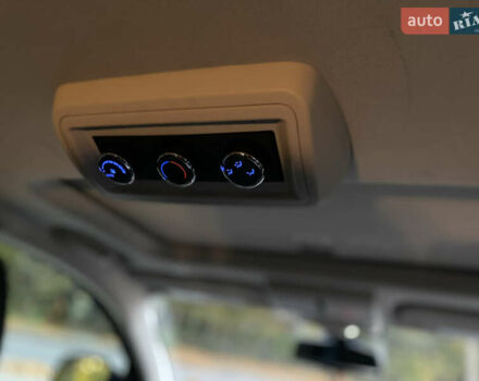 Сірий Додж Джорні, об'ємом двигуна 2.36 л та пробігом 126 тис. км за 13300 $, фото 6 на Automoto.ua