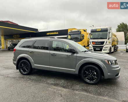 Серый Додж Джорни, объемом двигателя 2.36 л и пробегом 105 тыс. км за 13600 $, фото 22 на Automoto.ua