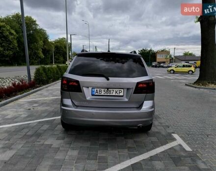 Серый Додж Джорни, объемом двигателя 2.4 л и пробегом 150 тыс. км за 15900 $, фото 3 на Automoto.ua