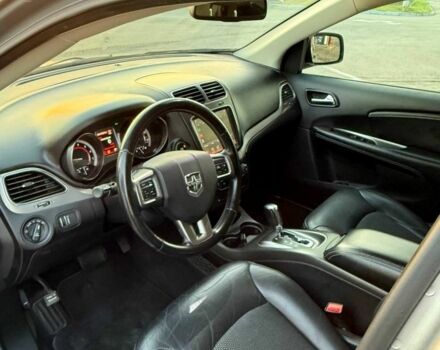 Сірий Додж Джорні, об'ємом двигуна 2.4 л та пробігом 127 тис. км за 14999 $, фото 4 на Automoto.ua